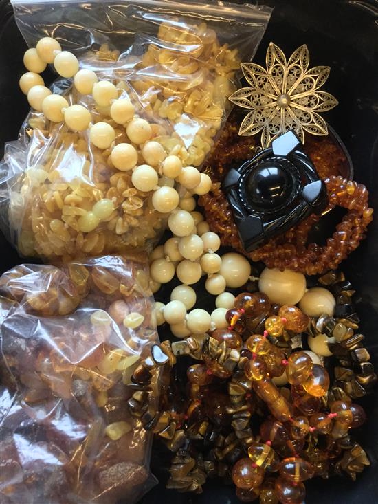 Collection amber & mixed costume jewellery